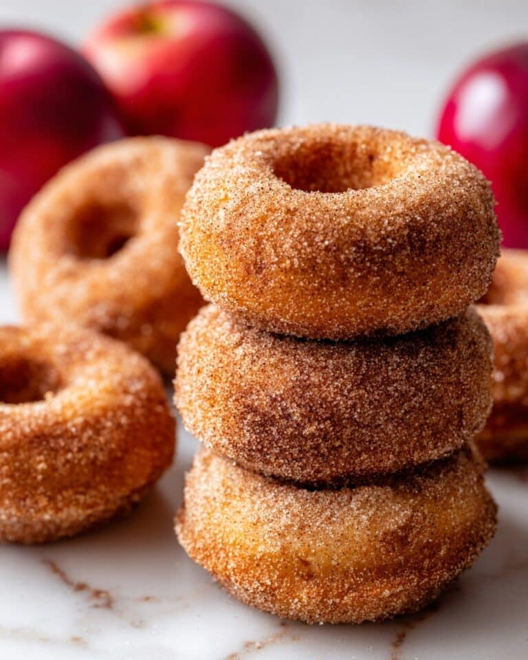Spiced Apple Cider Donuts: Easy Fall Recipe