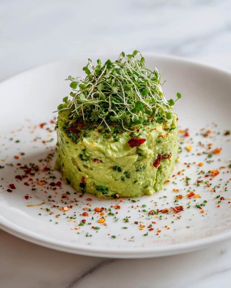 The Best Guacamole Recipe: Velvety & Crisp Recipe